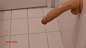 Amateur Guy Pleasures Himself With Dildo In Bathroom